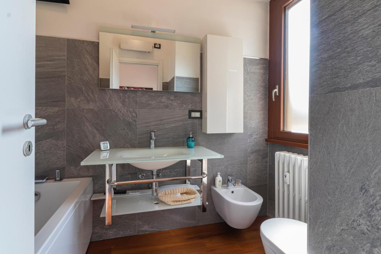 Luxury Close To Navigli - Bari Apartamento *