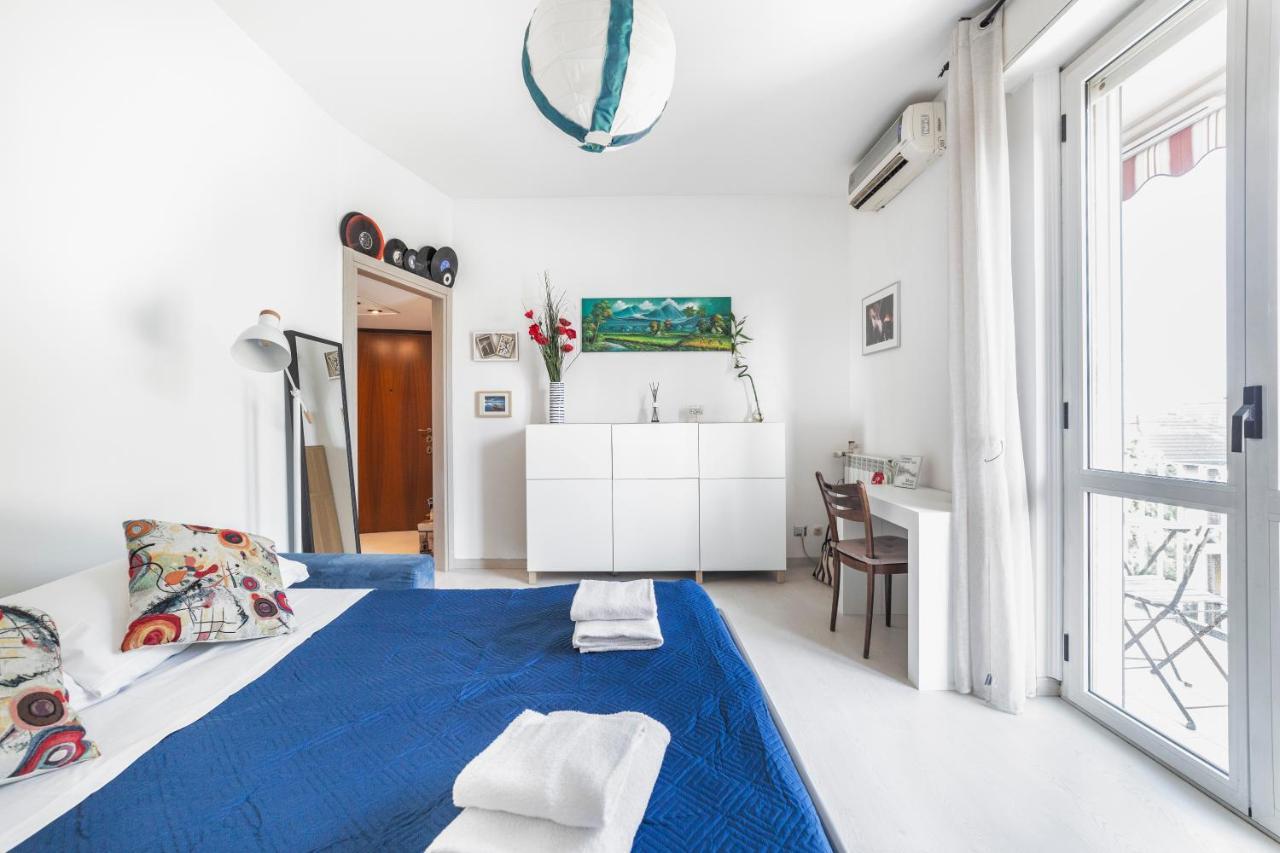 Apartamento Precotto Comfortable Flat With Balcony Milão