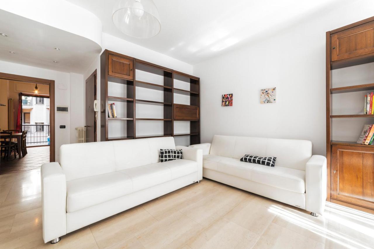 Cenisio M5 Lovely - With Balcony! Apartamento