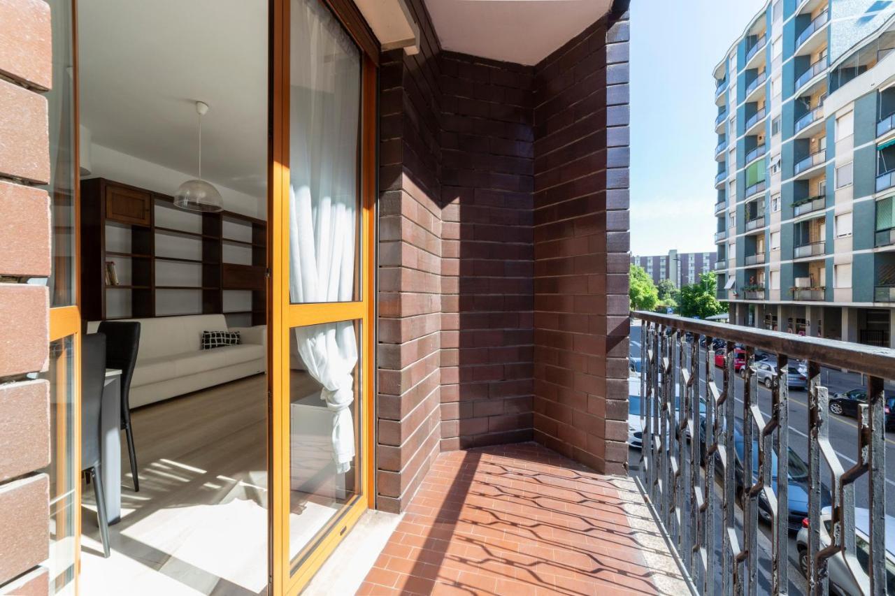 Cenisio M5 Lovely - With Balcony! Apartment Milan