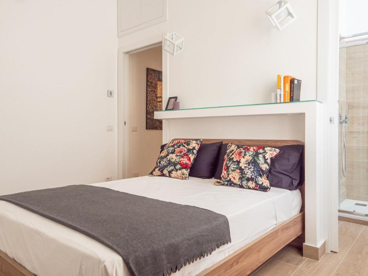 The Rent - Beautiful Two-bedroom Close To Cinque Giornate Square Milão