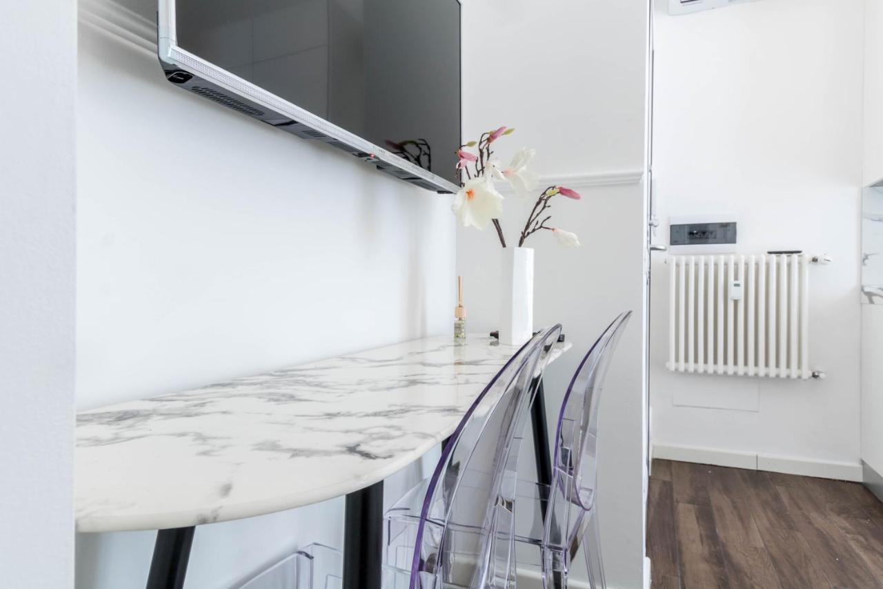 Joivy Chic For 3 Close To Sempione Park Milan