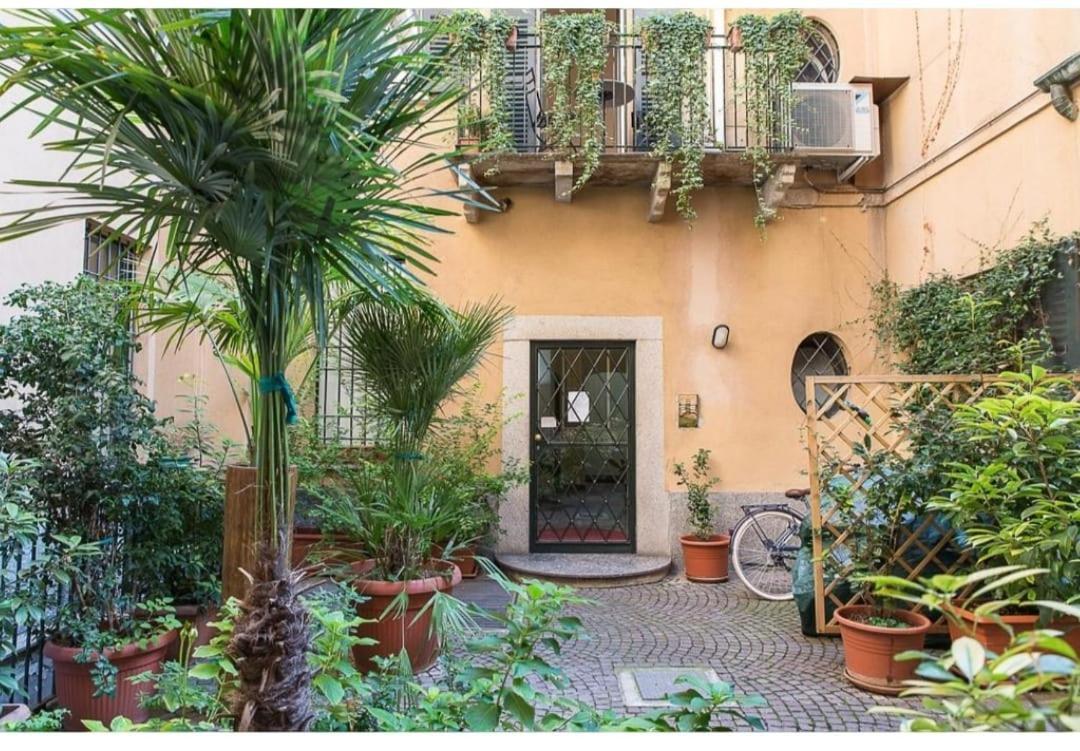 Brera Vicolo Fiori * Milão