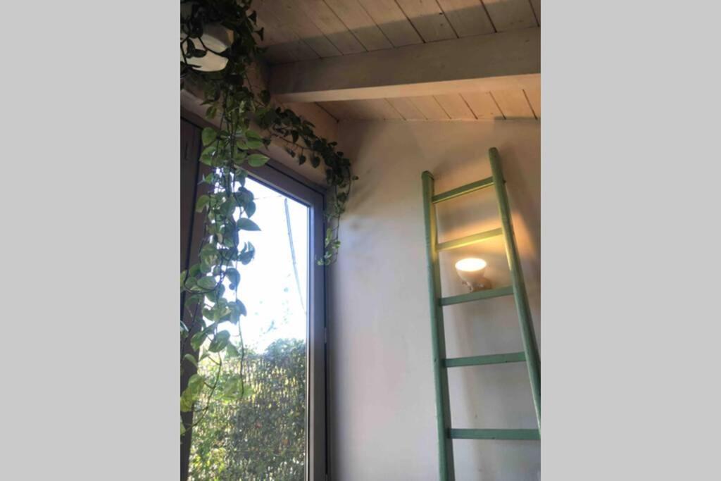 Sunny Loft Warehouse Conversion & Spacious Terrace *