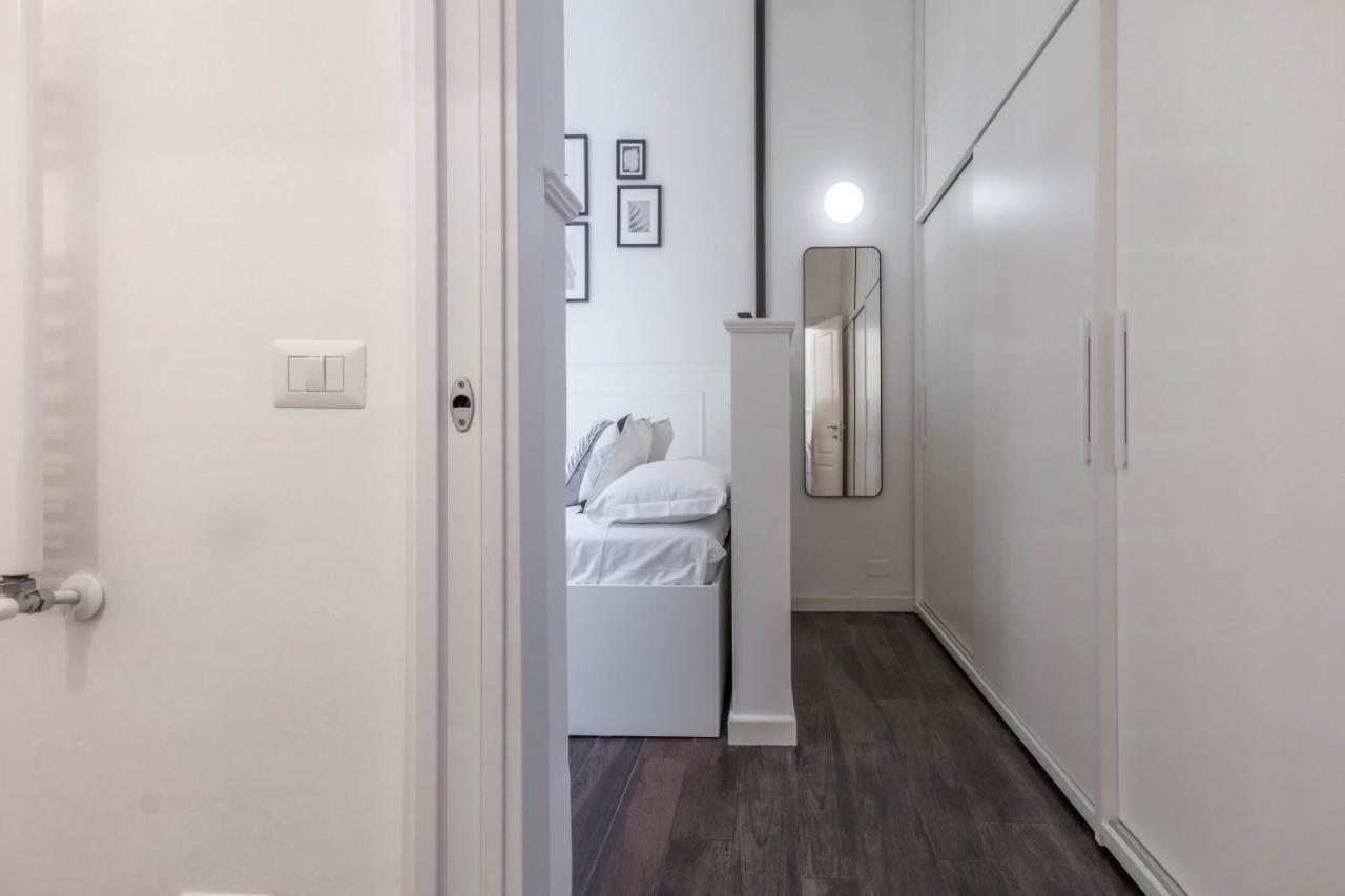 Apartment Joivy Chic For 3 Close To Sempione Park Milan