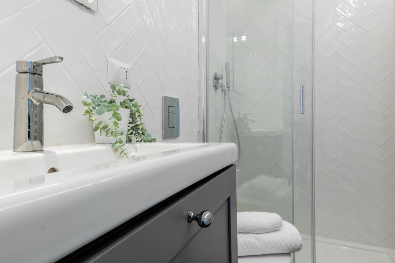 Joivy Chic For 3 Close To Sempione Park Apartment