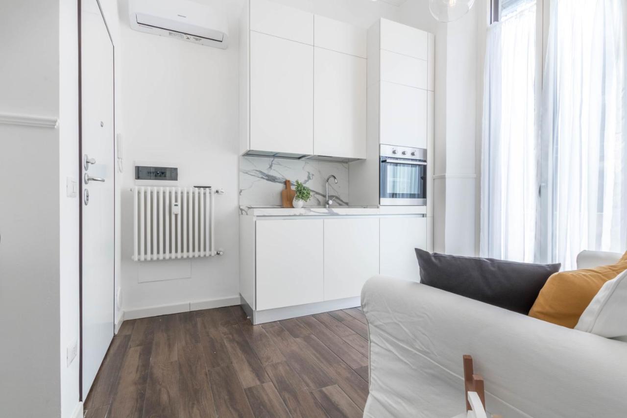 Apartment Joivy Chic For 3 Close To Sempione Park Milan