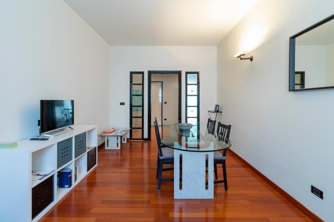 Altido Sleek Flat With Balcony, Walking Distance From Centre Apartment Milan