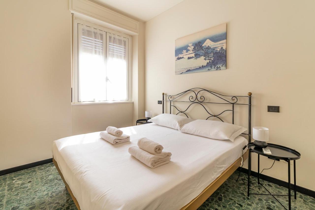 Altido Sleek Flat With Balcony, Walking Distance From Centre