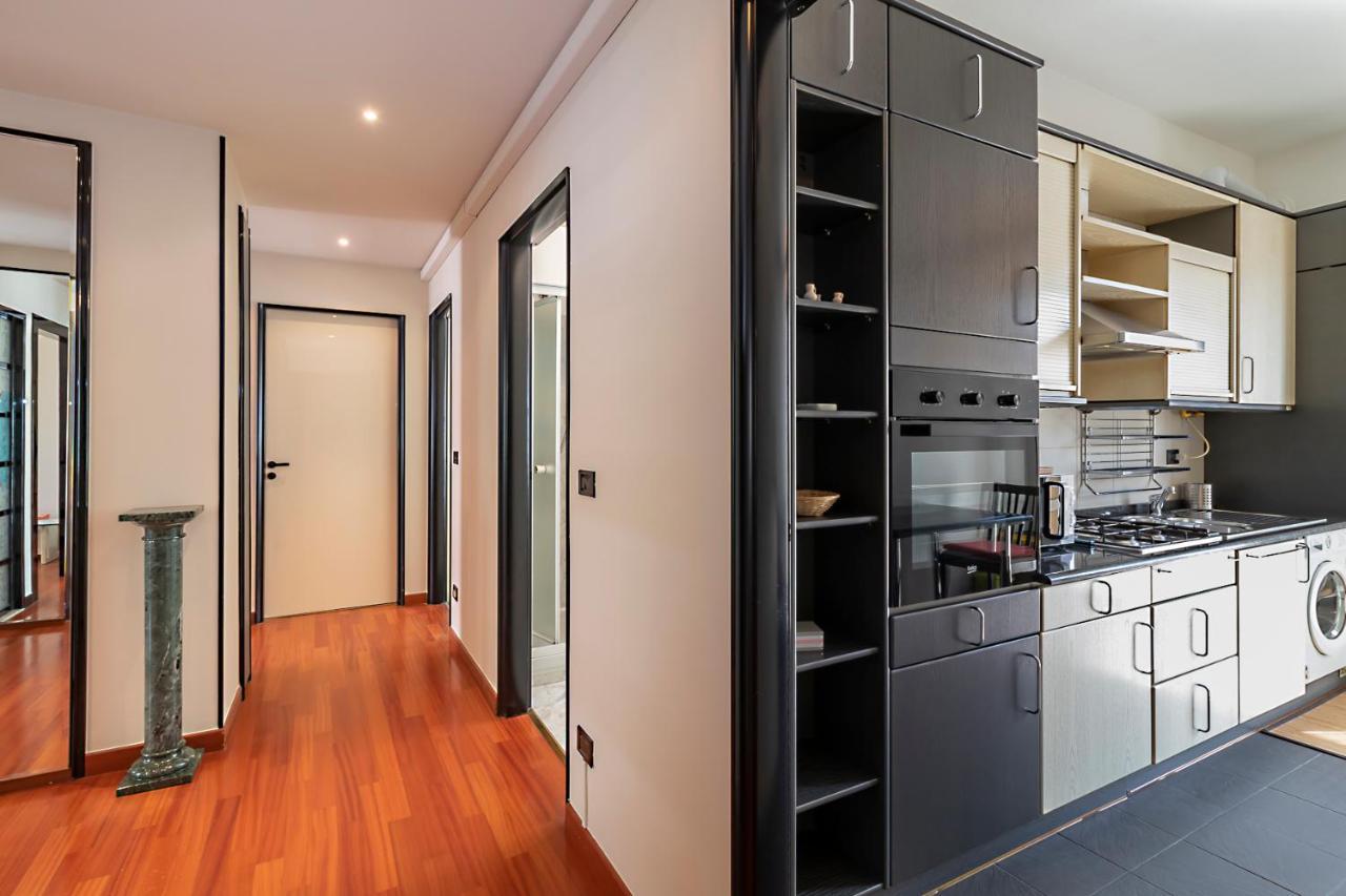 Altido Sleek Flat With Balcony, Walking Distance From Centre Apartment