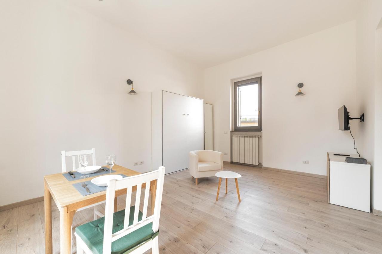 Apartment Maciachini Renovated Studio! Milan