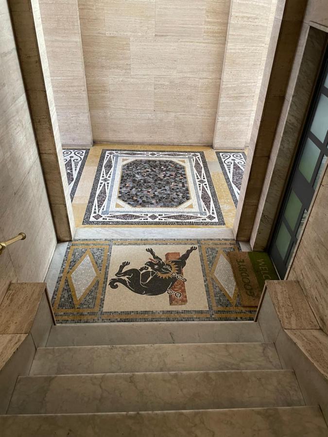 Venini 23 Apartment Milan