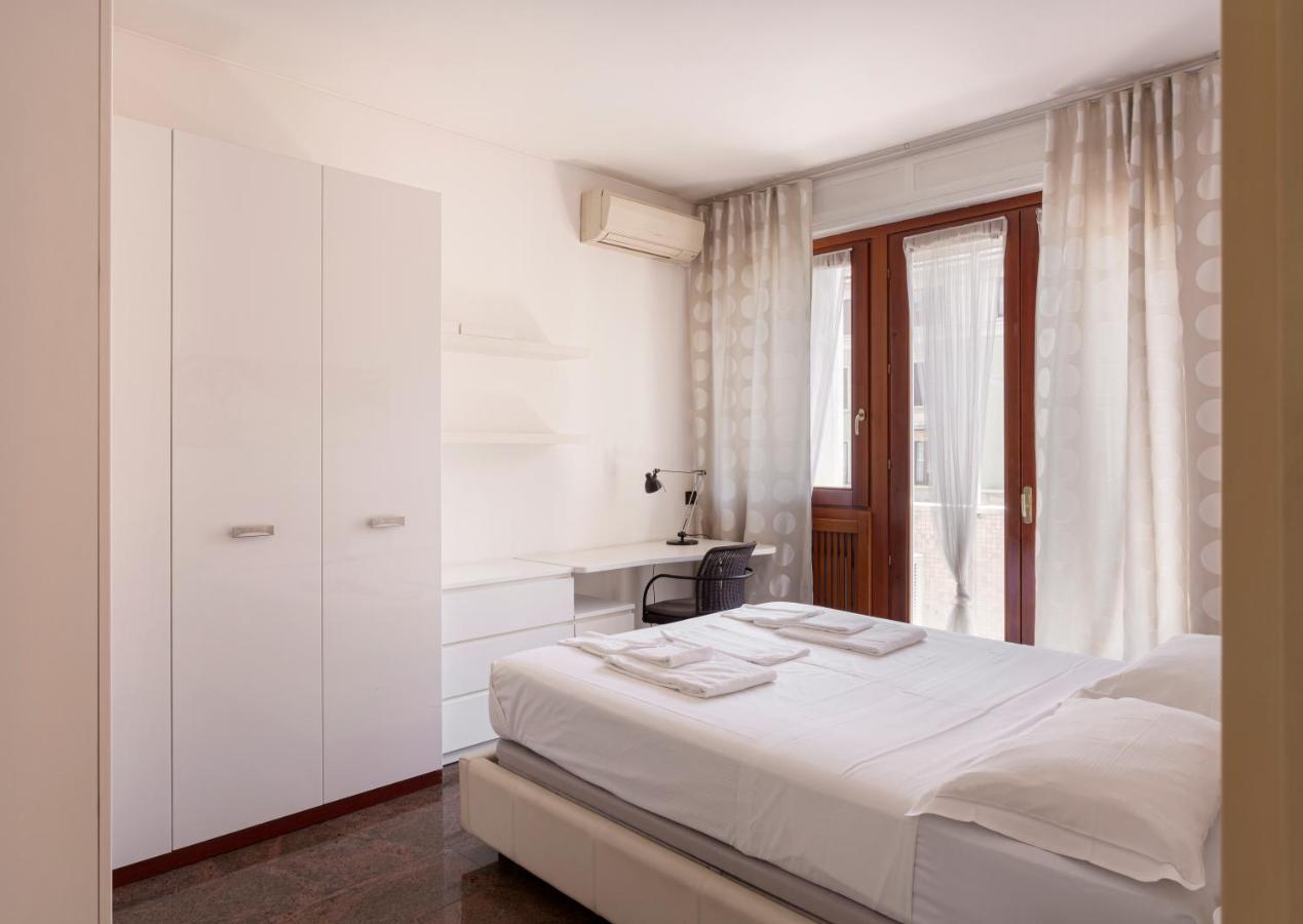 Beautiful Next To Sempione And Life - Viale Teodorico Apartment
