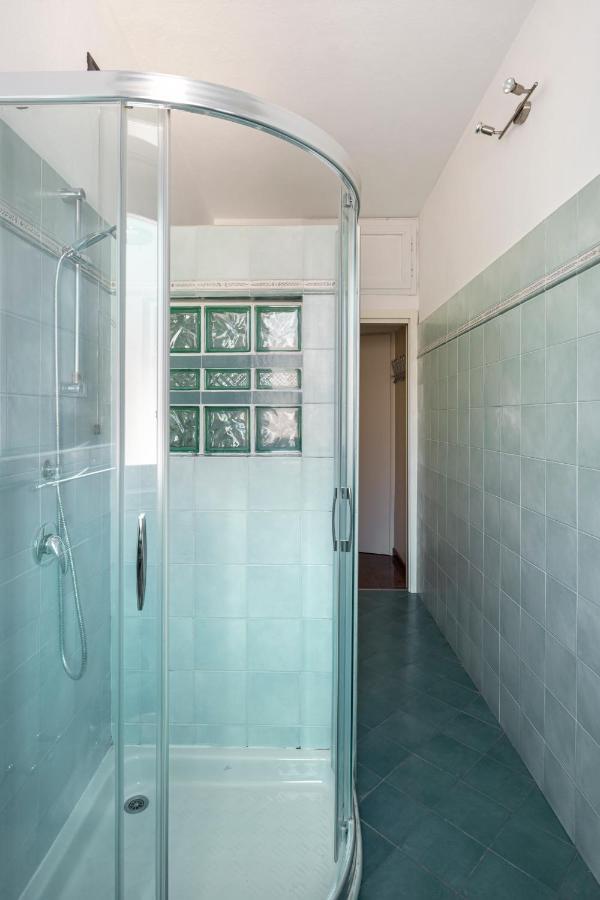 Apartment Beautiful Next To Sempione And Life - Viale Teodorico Milan