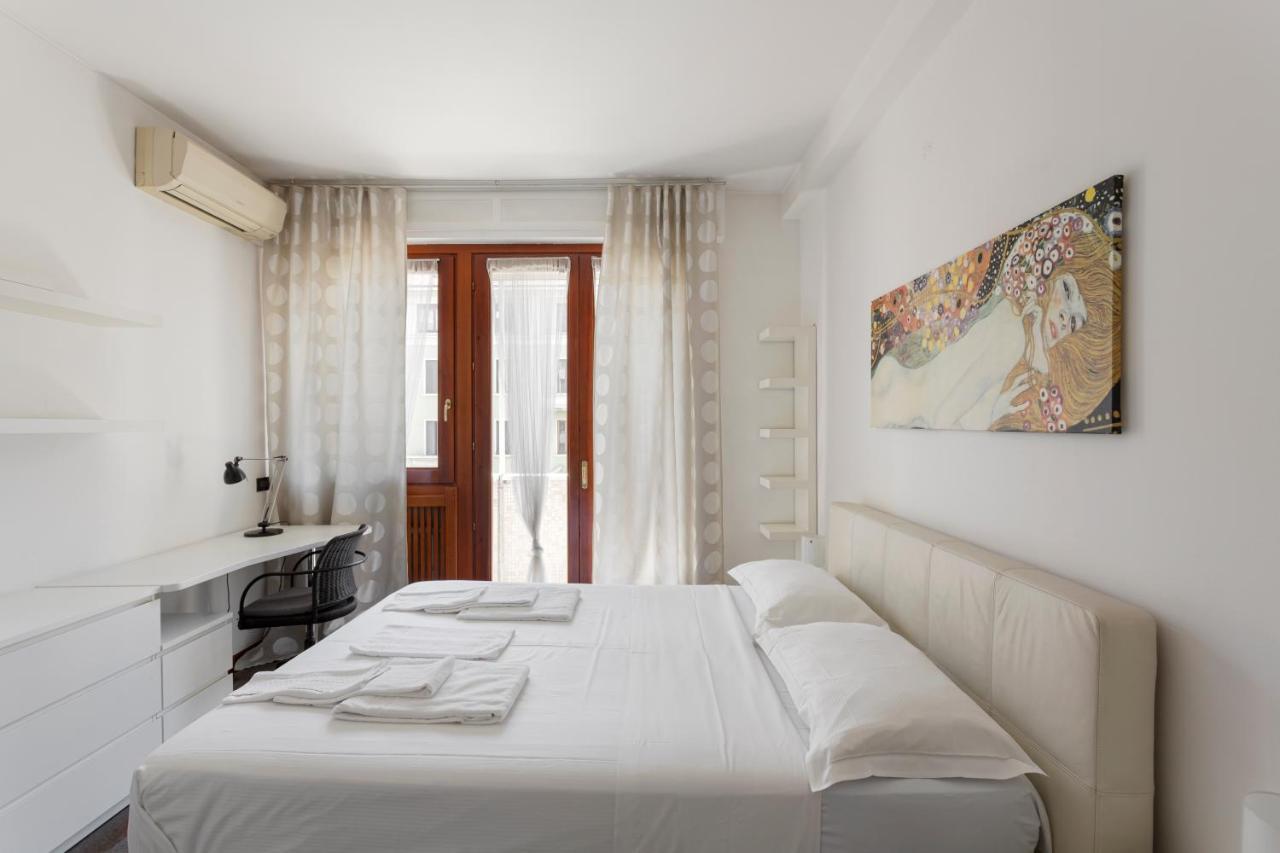 Beautiful Next To Sempione And Life - Viale Teodorico