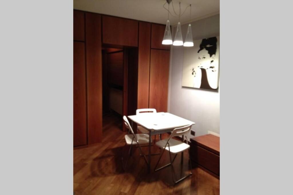 Milano Cairoli - 5 Min From Duomo Apartment *
