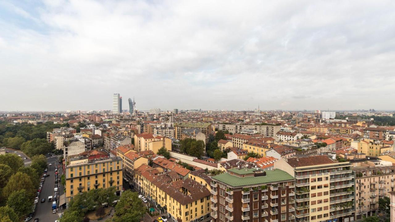 Italianway - Biancamano 2 * Milão