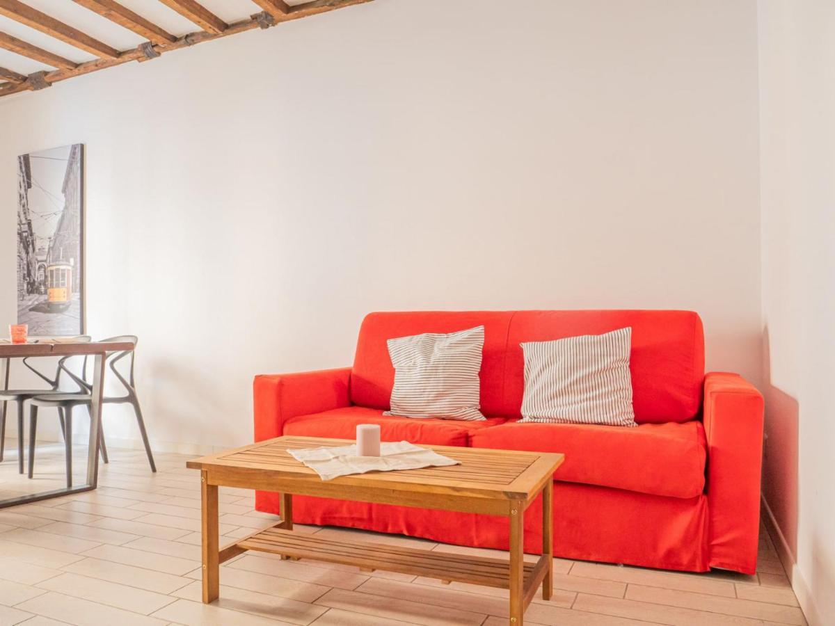 The Rent - Lovely One-bedroom In Porta Venezia Apartment