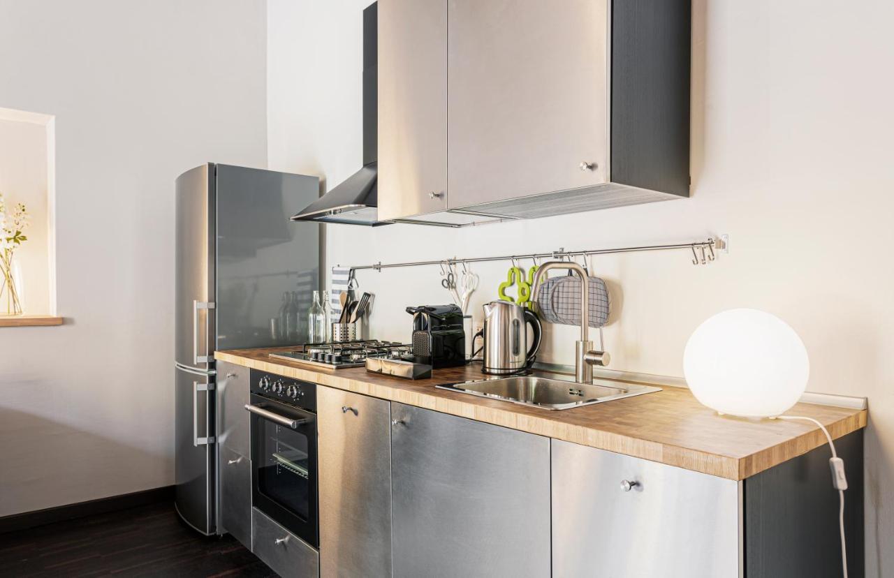 Apartment Stylish Milanese - Via Cirillo Milan