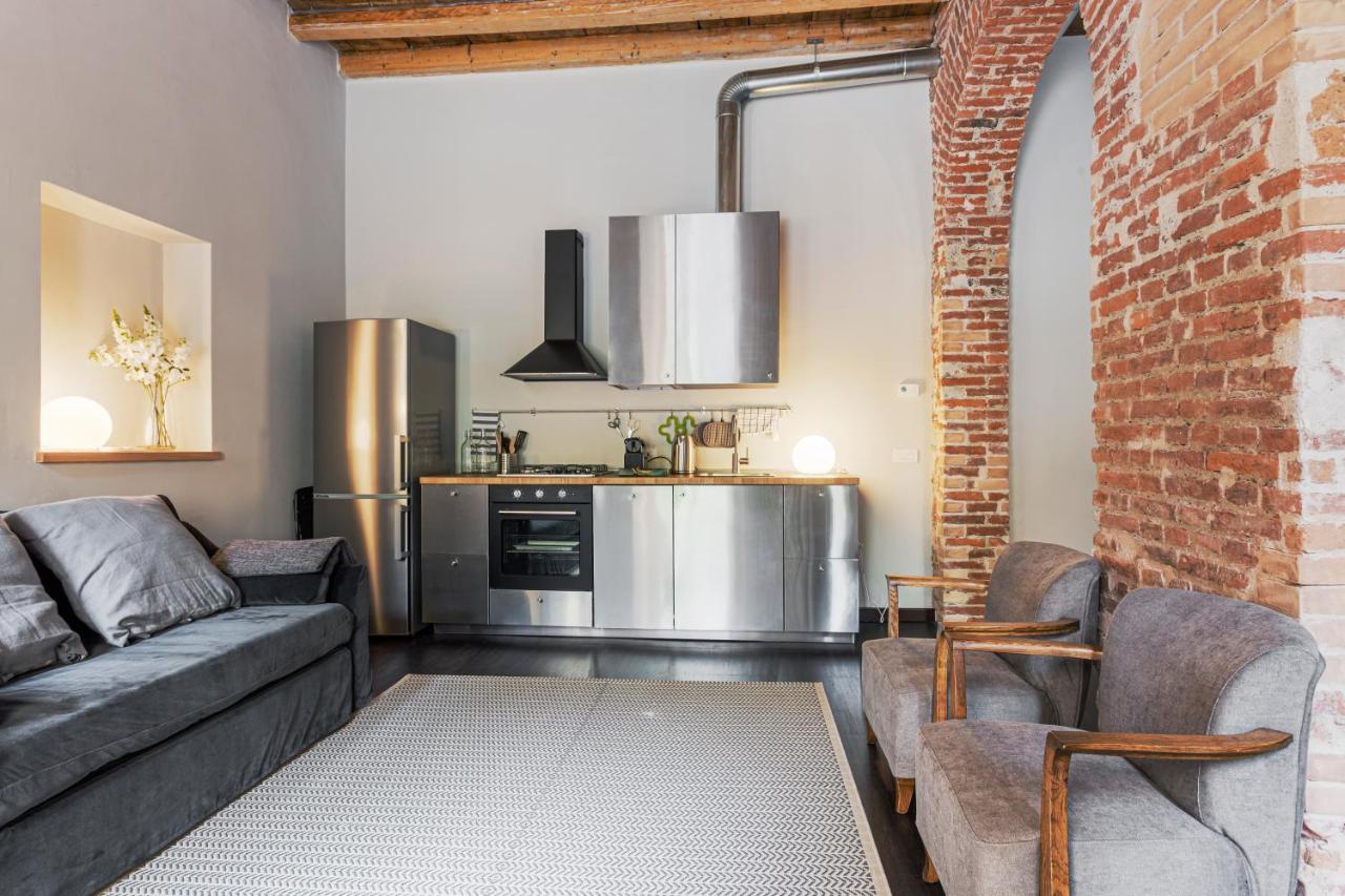 Stylish Milanese - Via Cirillo * Milan