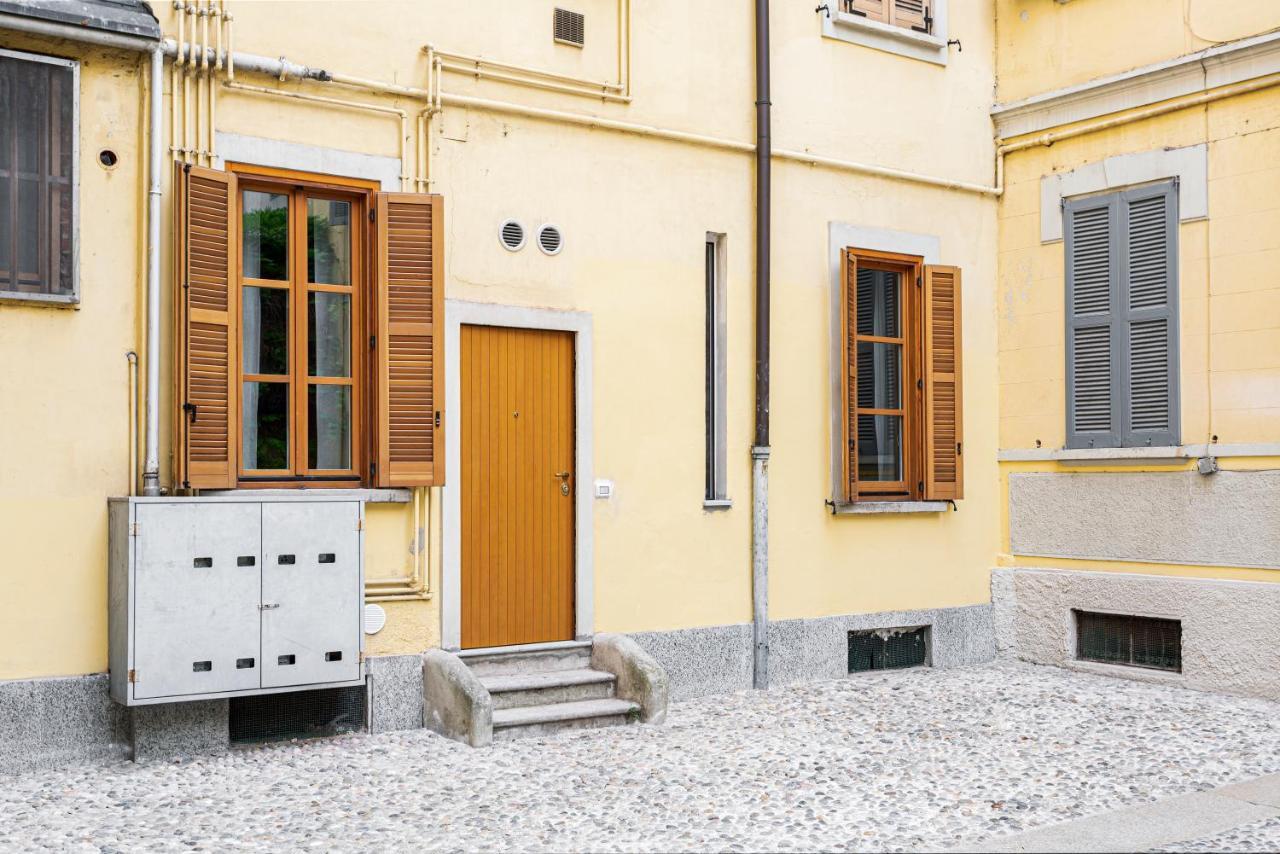 Stylish Milanese - Via Cirillo Apartment