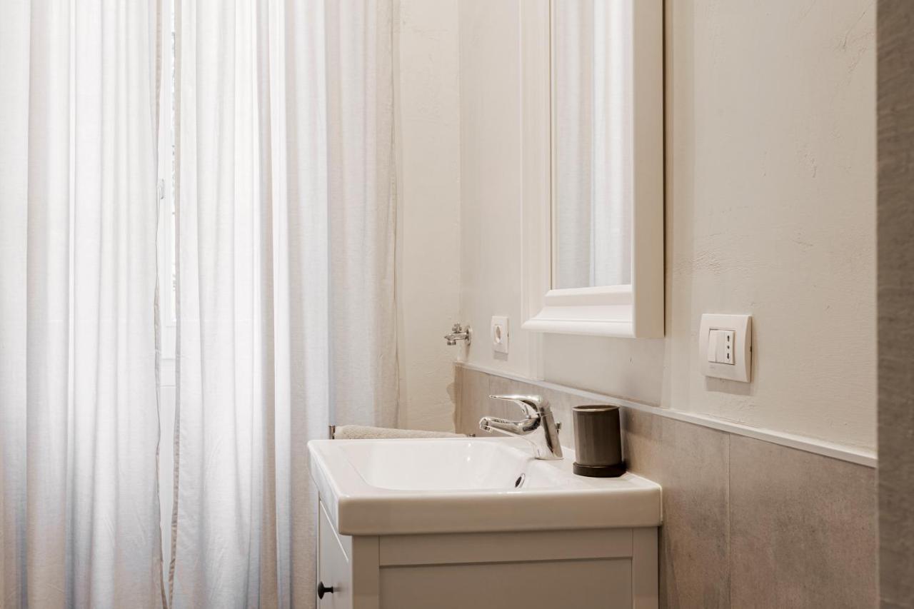 Stylish Milanese - Via Cirillo Apartment *