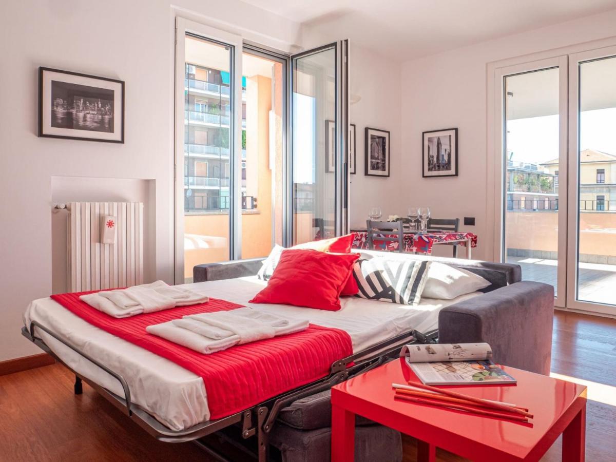 Bright One-bedroom With Terrace In Apartment *