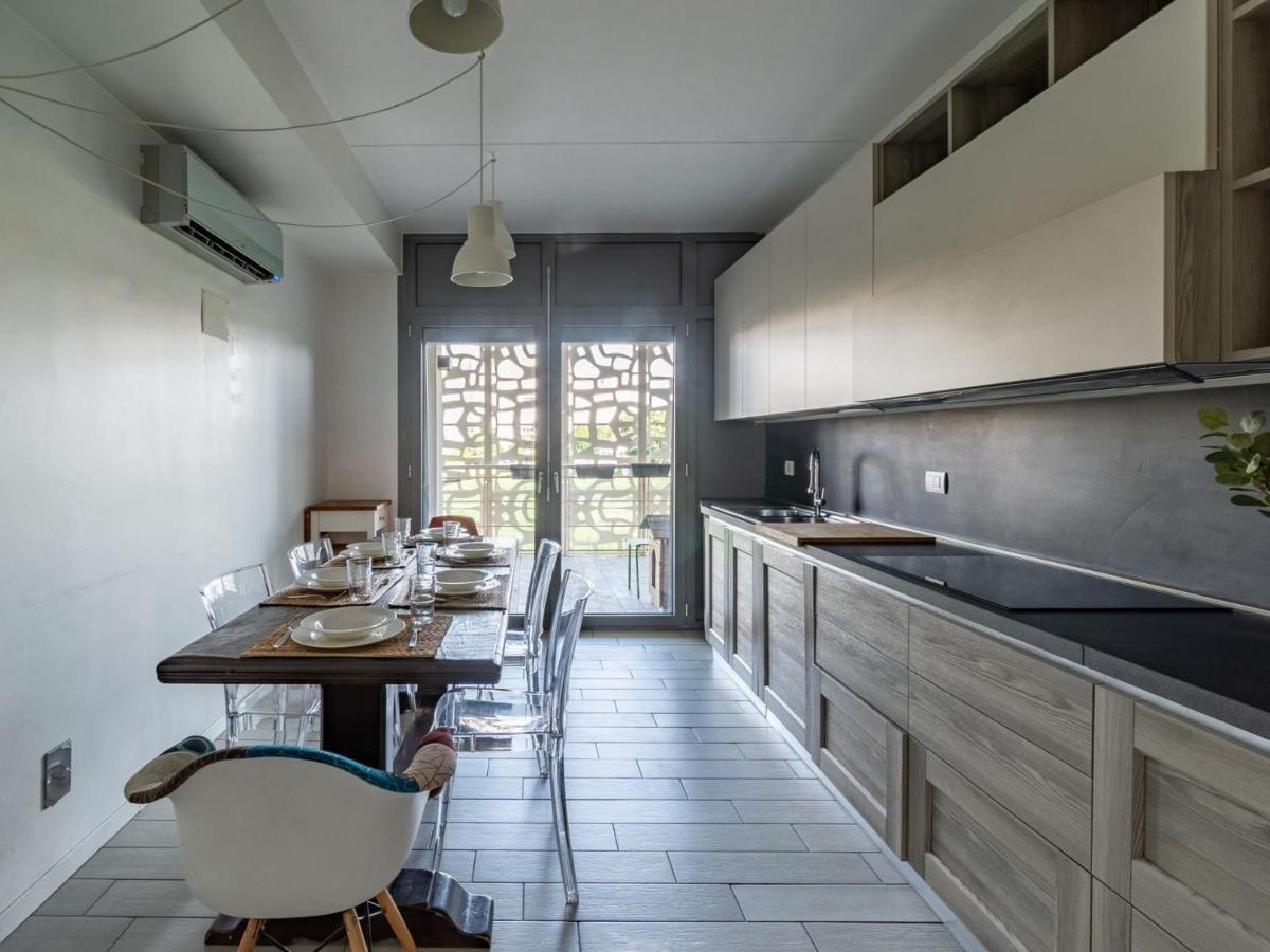 Apartment The Best Rent - Spacious Four-bedroom Close To Forlanini Distrct