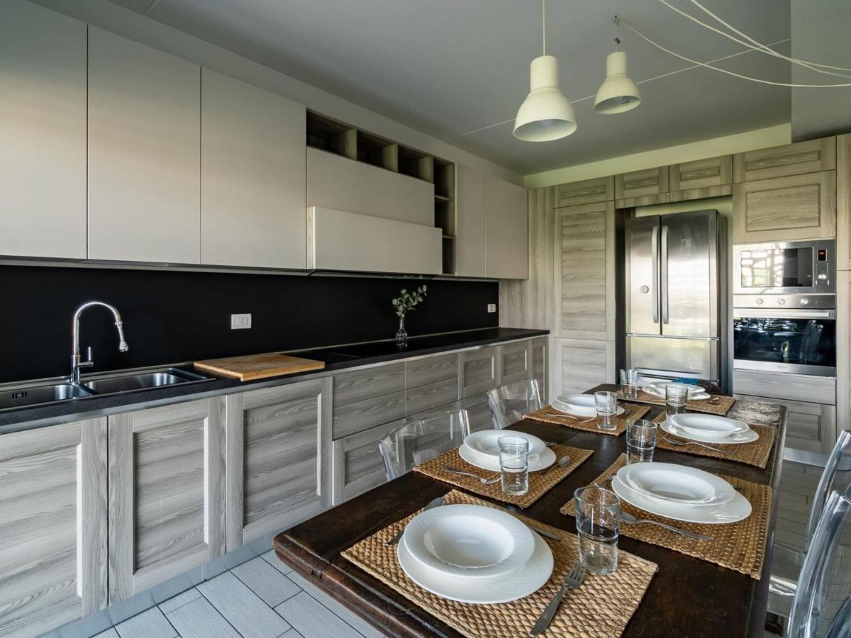 The Best Rent - Spacious Four-bedroom Close To Forlanini Distrct * Milan