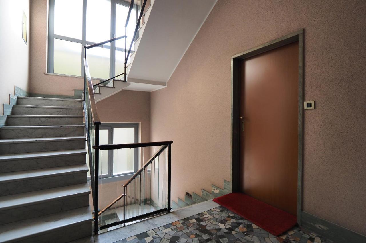 Apartment Primopiano - Ferrante Aporti Flats Milan