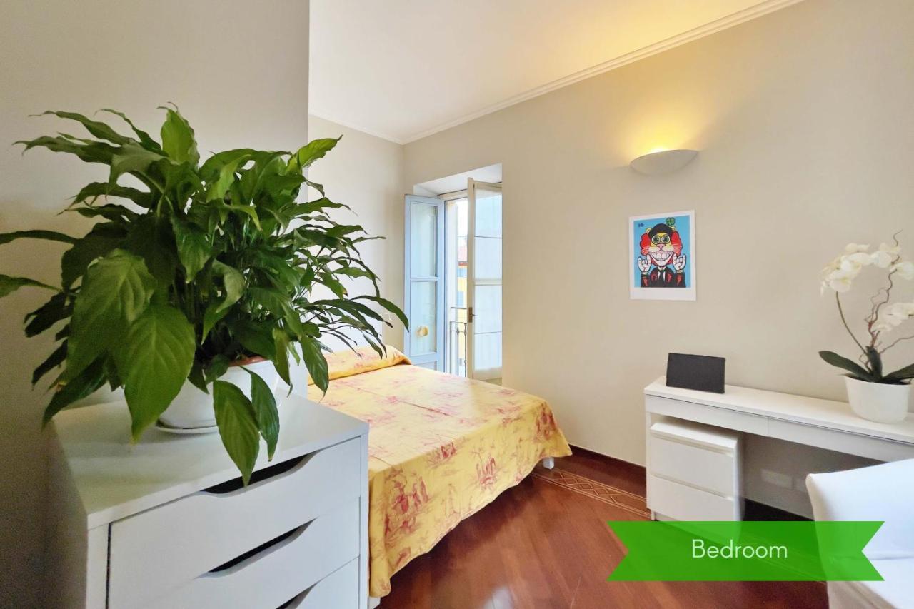Appartamento Chic 1bdr With Shared Terrace Steps From Duomo By Rentopolis Milano