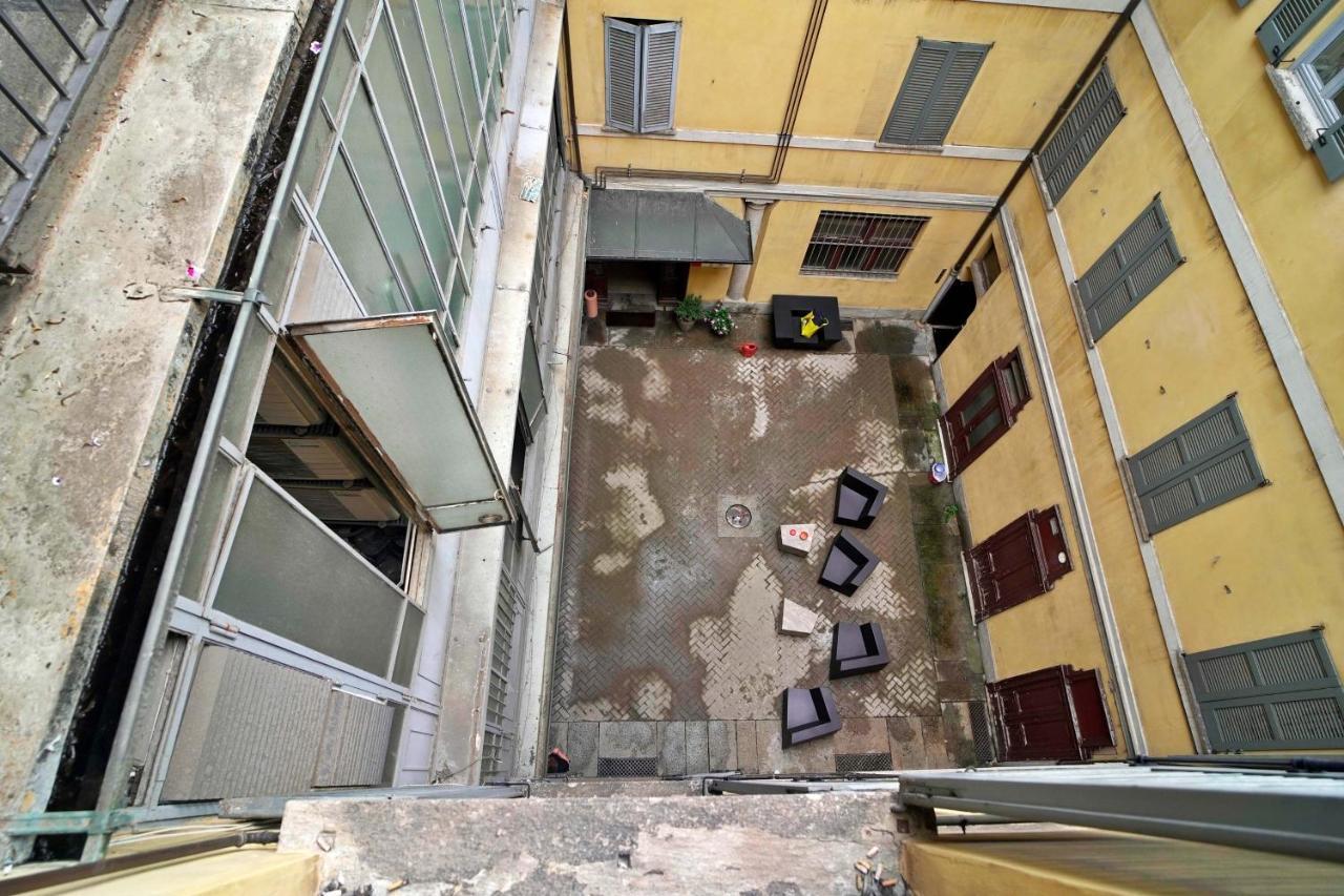 Appartamento Chic 1bdr With Shared Terrace Steps From Duomo By Rentopolis