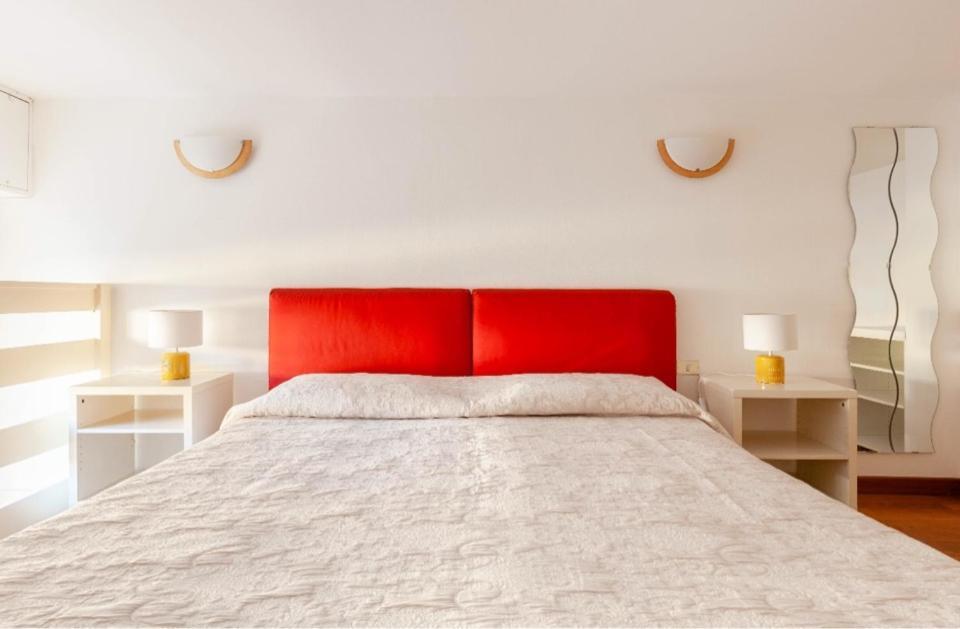 Yourvacanza Navigli Loft * Milan
