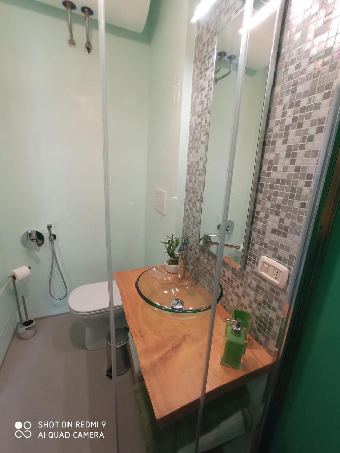 In Voga 2 Guinizelli Cir 015146-cni-03667 * Milan