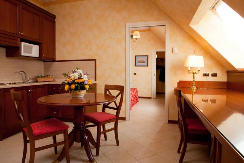 Hotel Unaway & Linea Uno Milan
