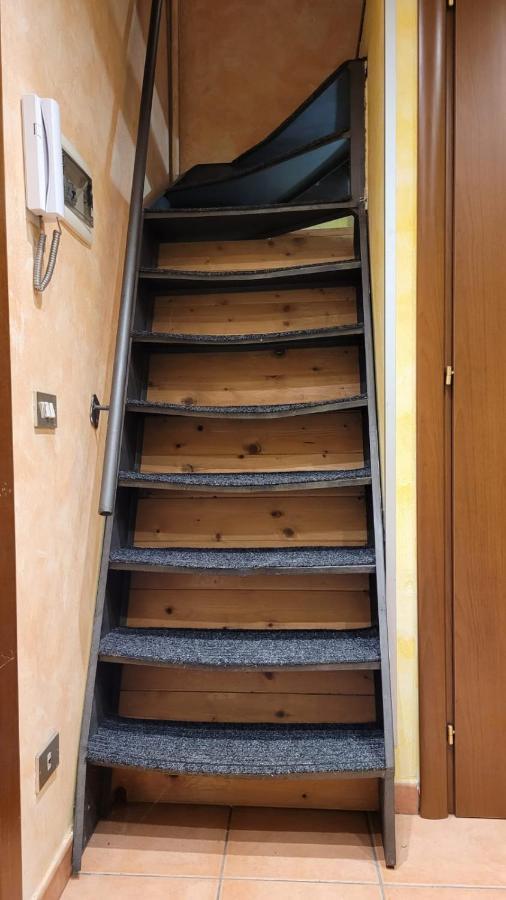 Porta Romana Small Studio Milan