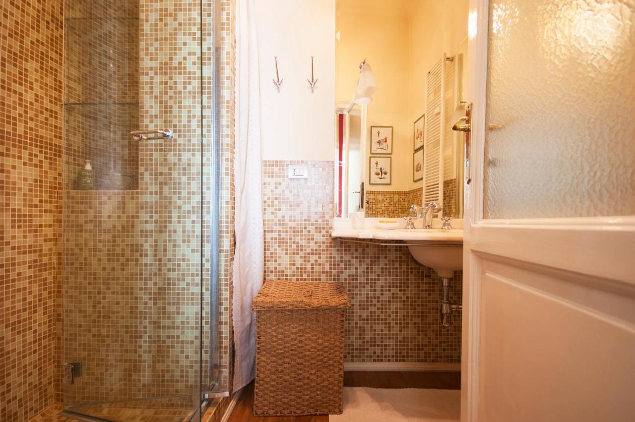 Sophisticated Near Duomo Apartment Milan