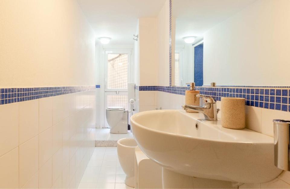 Apartment Yourvacanza Navigli Loft Milan
