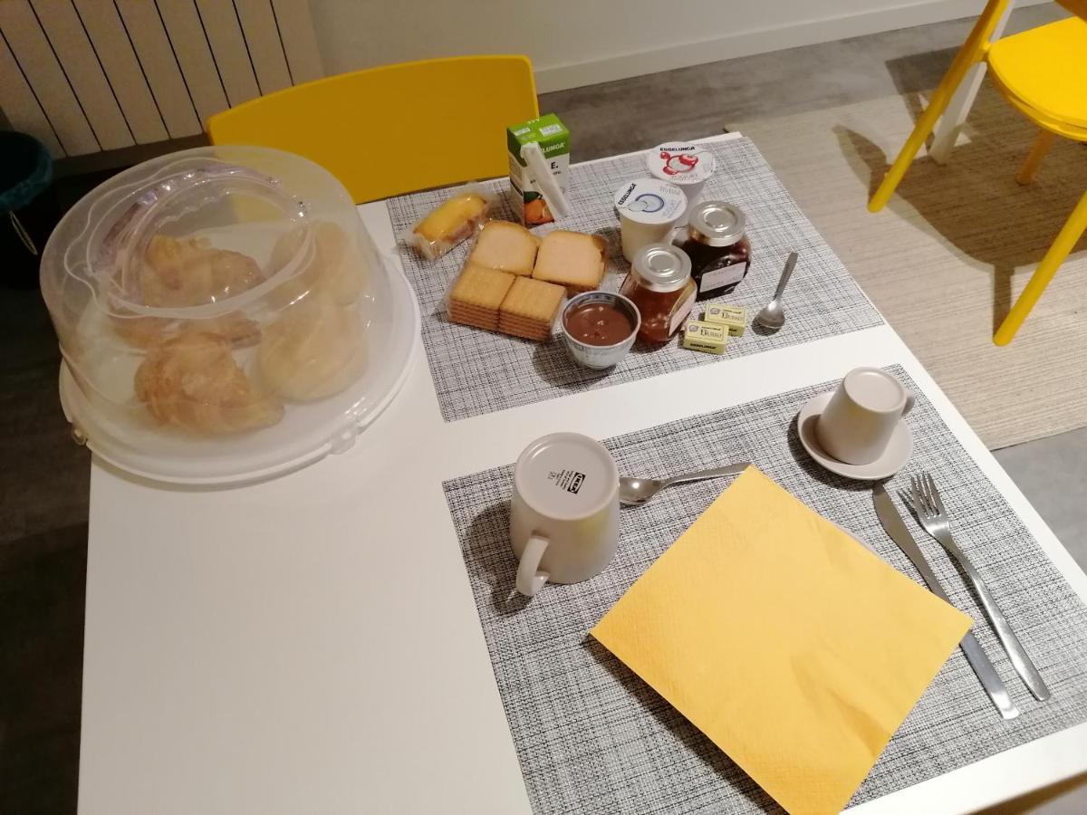 Gioli * Milan