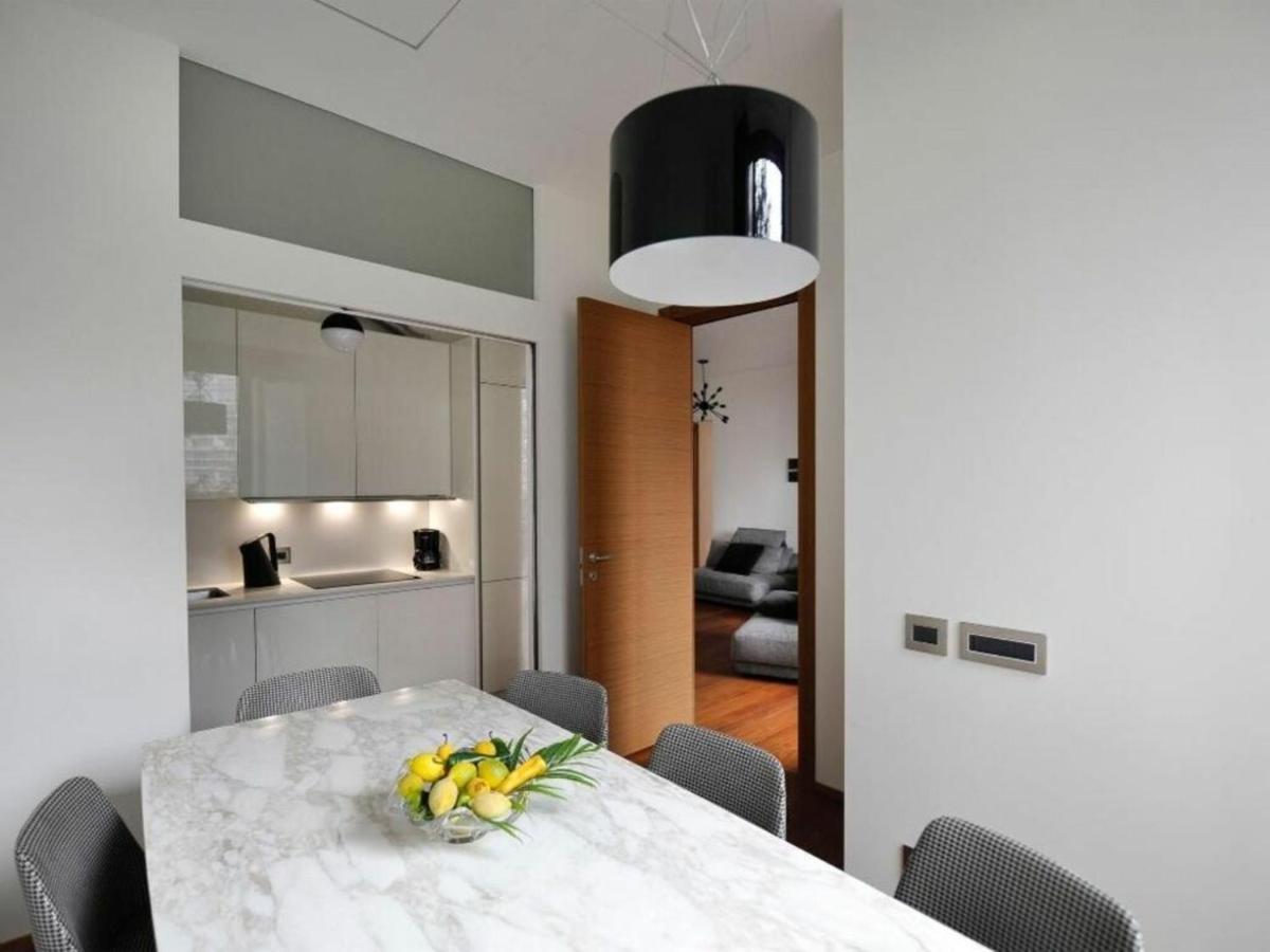 Castillia, Bosco Verticale Apartment *