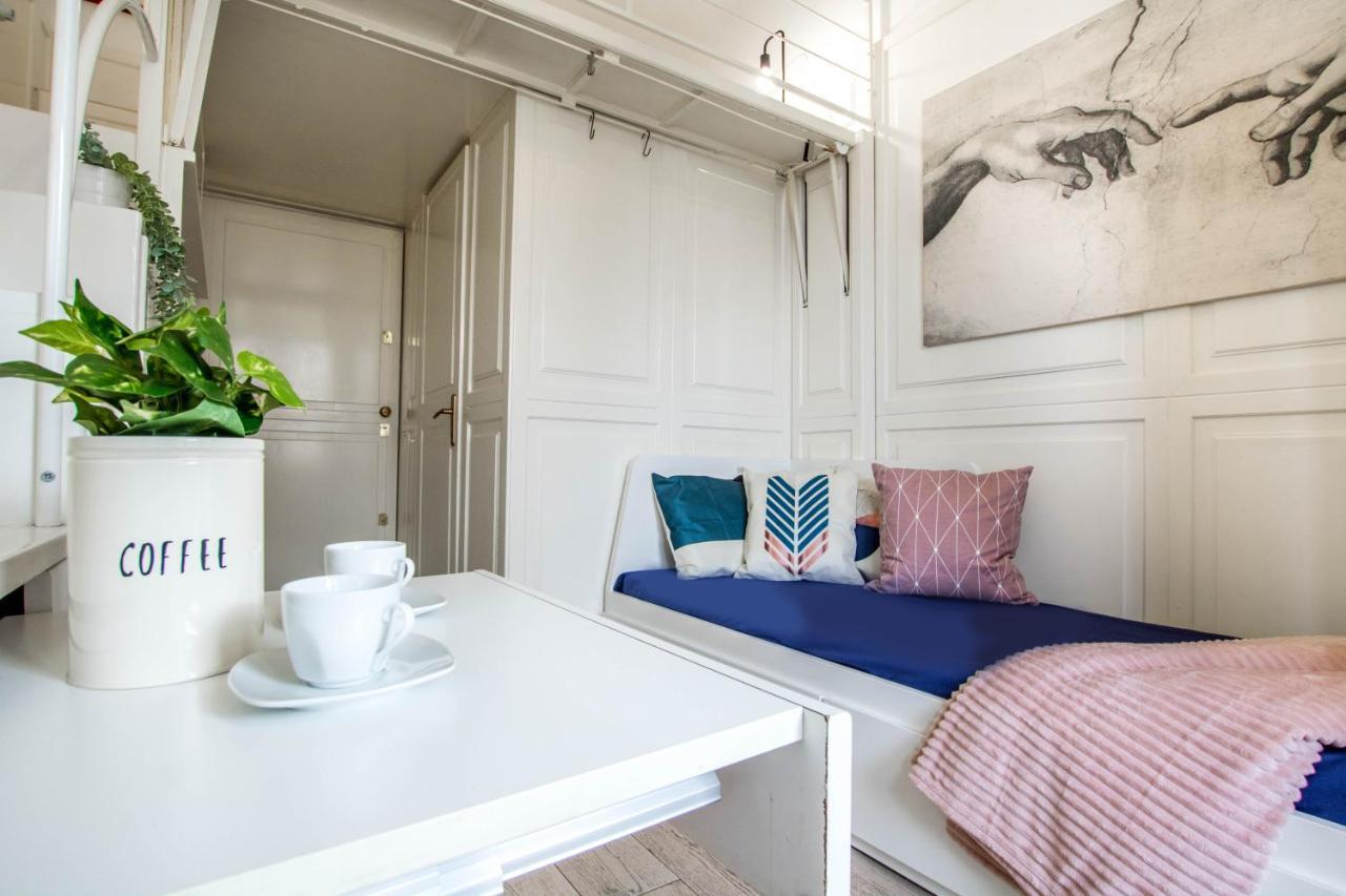 Joivy Lovely For 2 With Balcony Near Duomo Apartment Milan