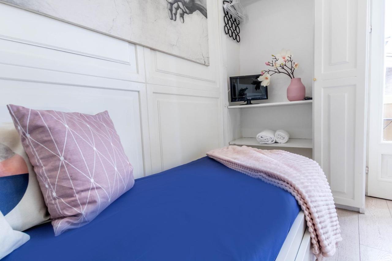 Joivy Lovely For 2 With Balcony Near Duomo Apartment *