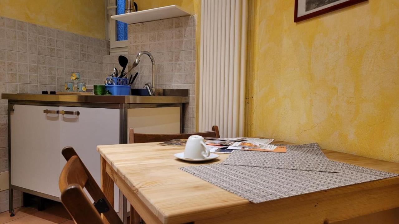 Porta Romana Small Studio Apartment Milan