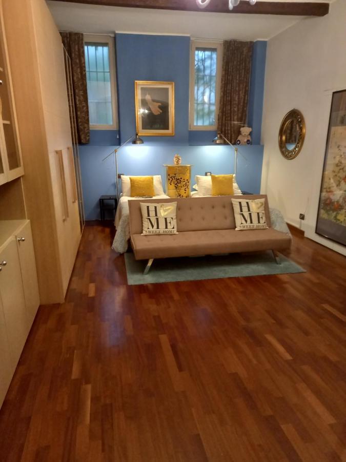 Apartment  *