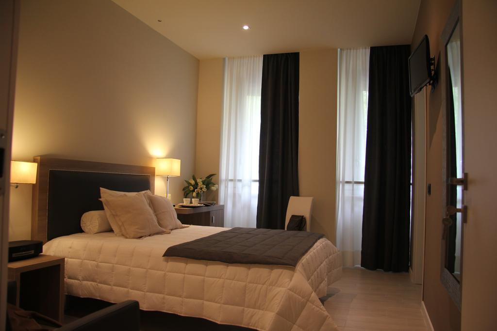 Zara Hotel