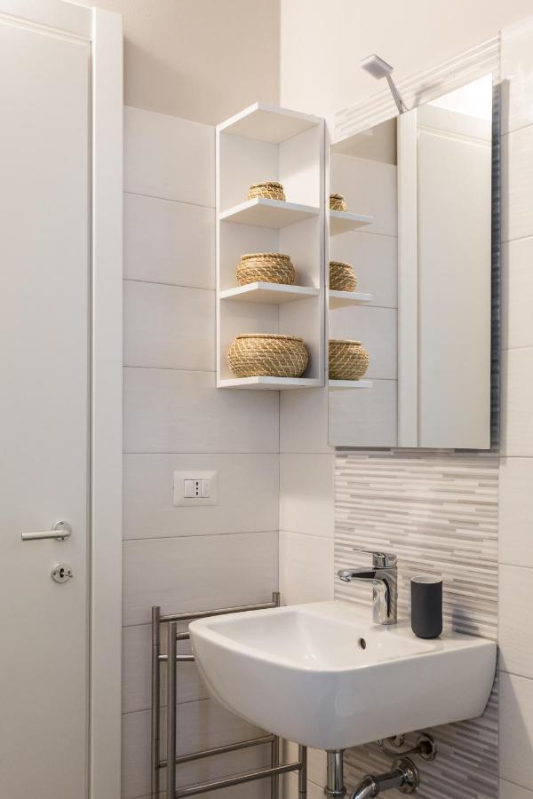 Cozy And Warm 1 Bedroom - Via Sapeto * Milano