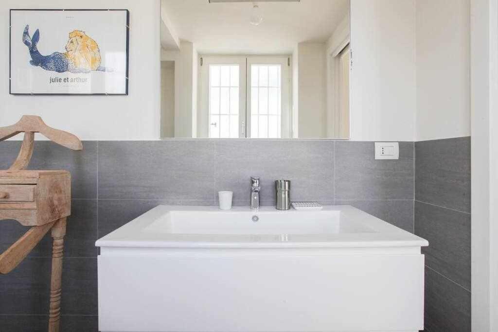 Sanpietro Allorto 22 Duomo Dom12 Apartment Milan