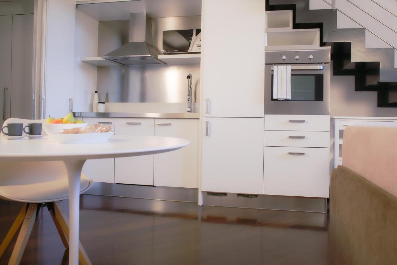 Bnbutler - Bergonzoli - Modern And Bright Near Station Apartment