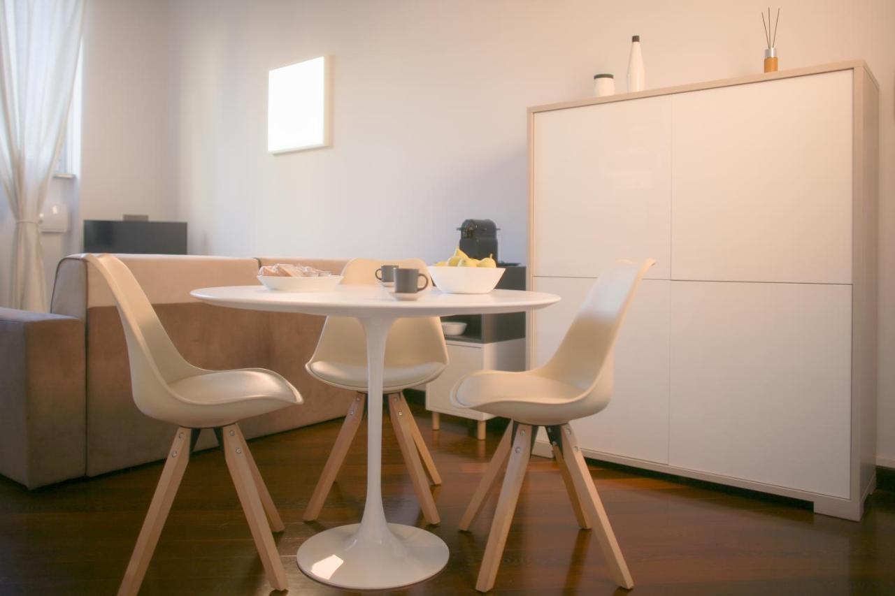 Bnbutler - Bergonzoli - Modern And Bright Near Station Apartment Milan