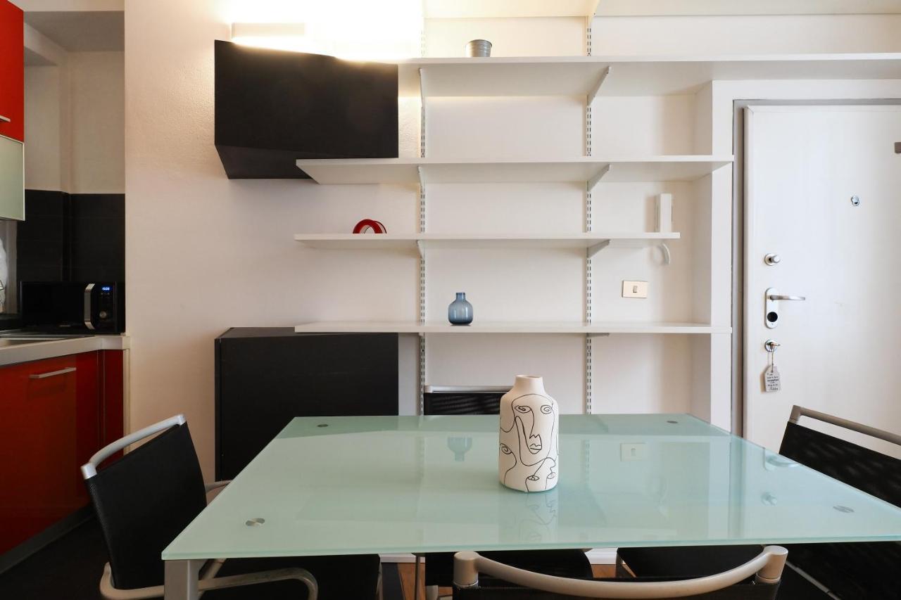Mila Alessi Apartamento Milão